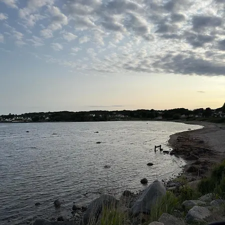 By The Sea O47 Villaer *